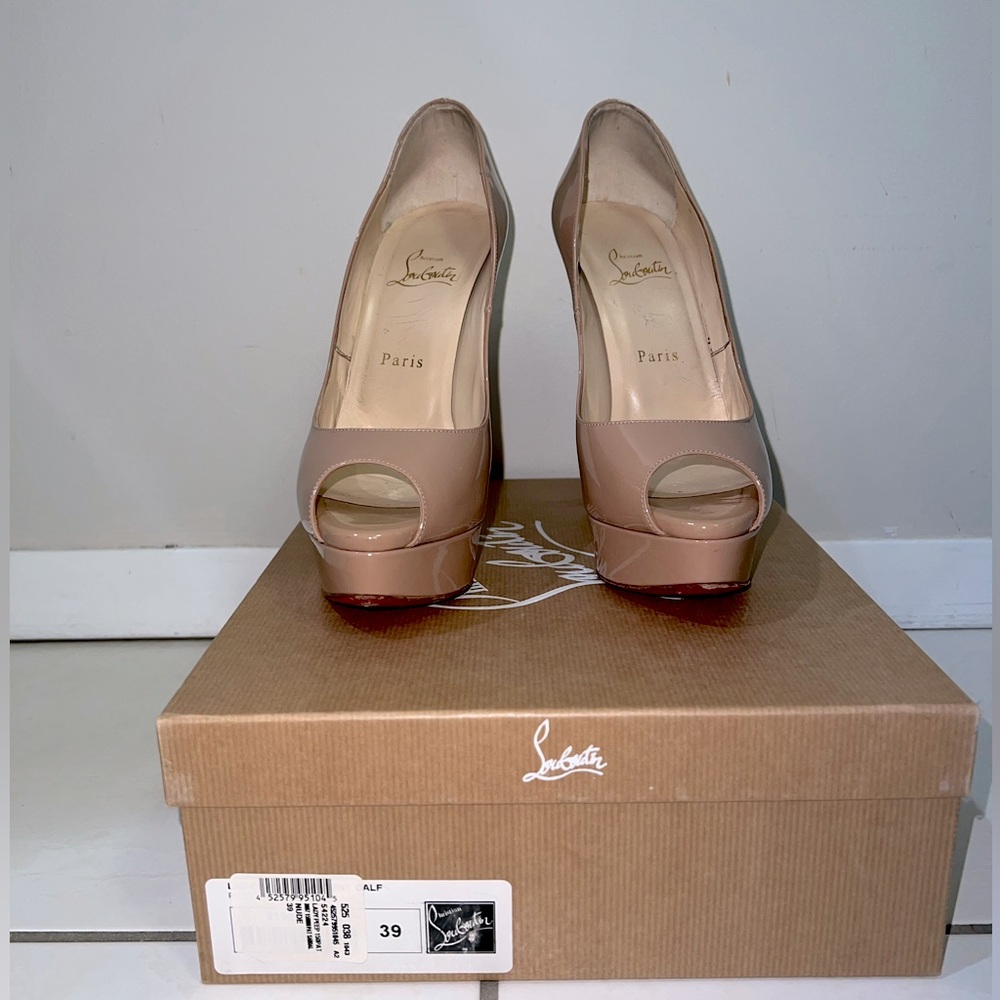 CHRISTIAN LOUBOUTIN Lady Peep 150 Patent
Pumps Nude Calf Size 39